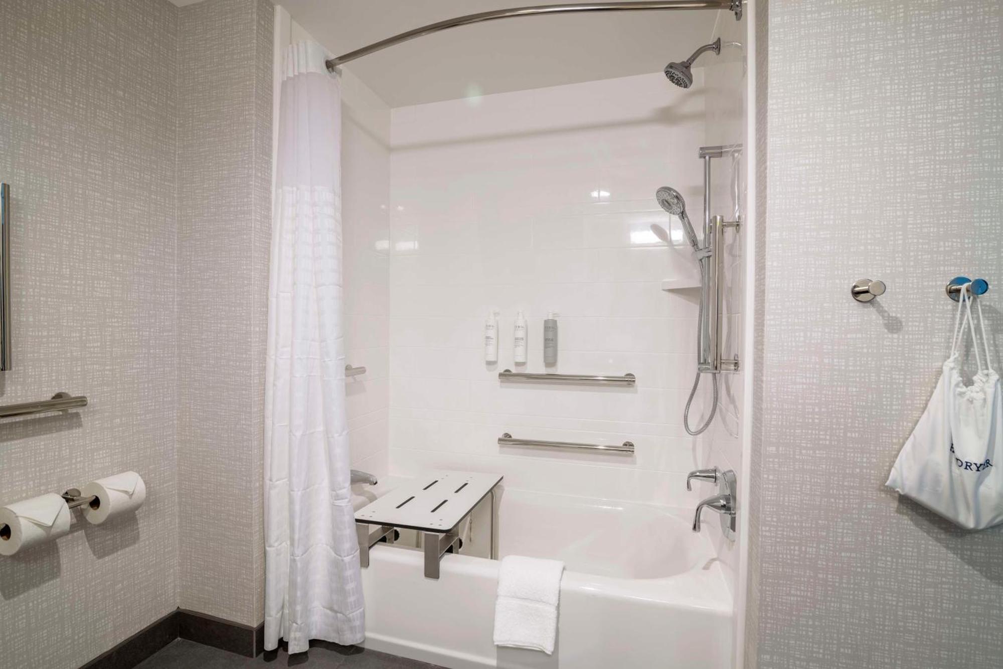 Hampton Inn Lincoln White Mountains Екстериор снимка