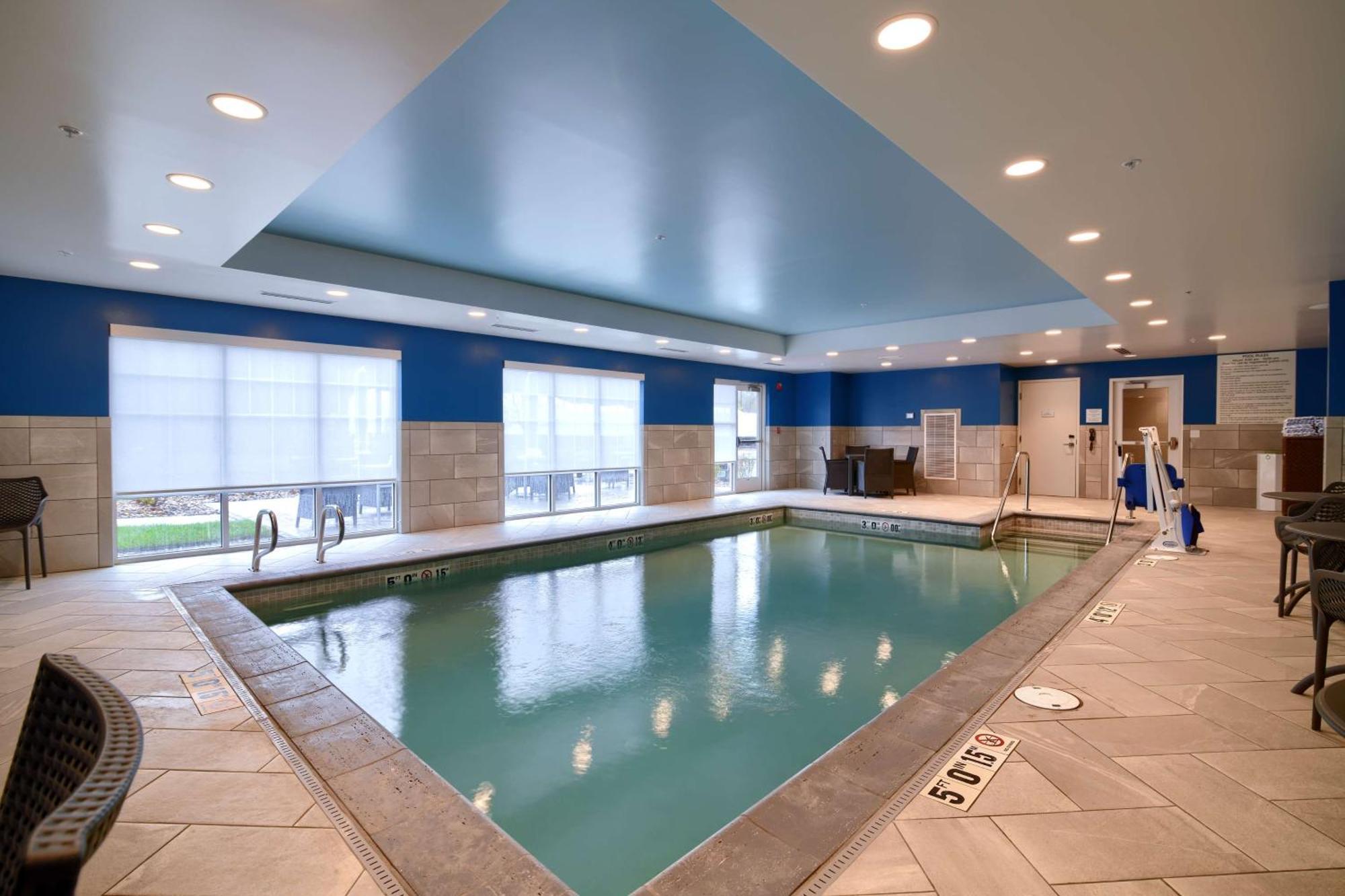 Hampton Inn Lincoln White Mountains Екстериор снимка