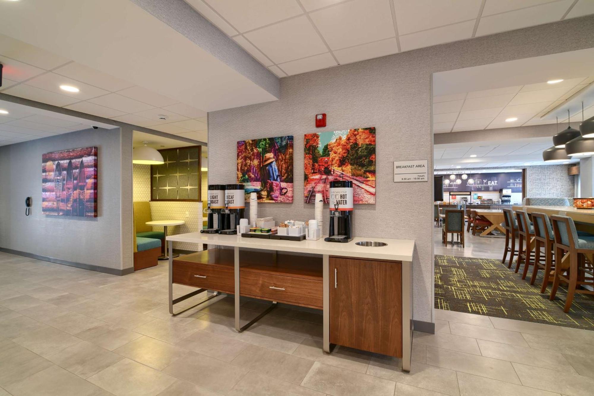 Hampton Inn Lincoln White Mountains Екстериор снимка